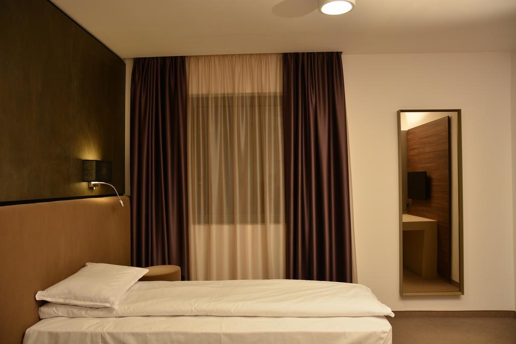 Hotel Lux Divina Braşov Camera foto