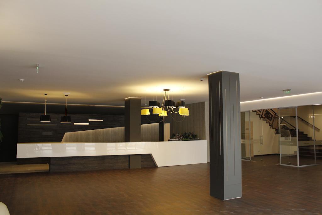 Hotel Lux Divina Braşov Esterno foto