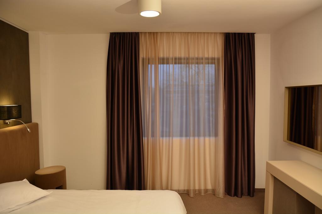 Hotel Lux Divina Braşov Camera foto
