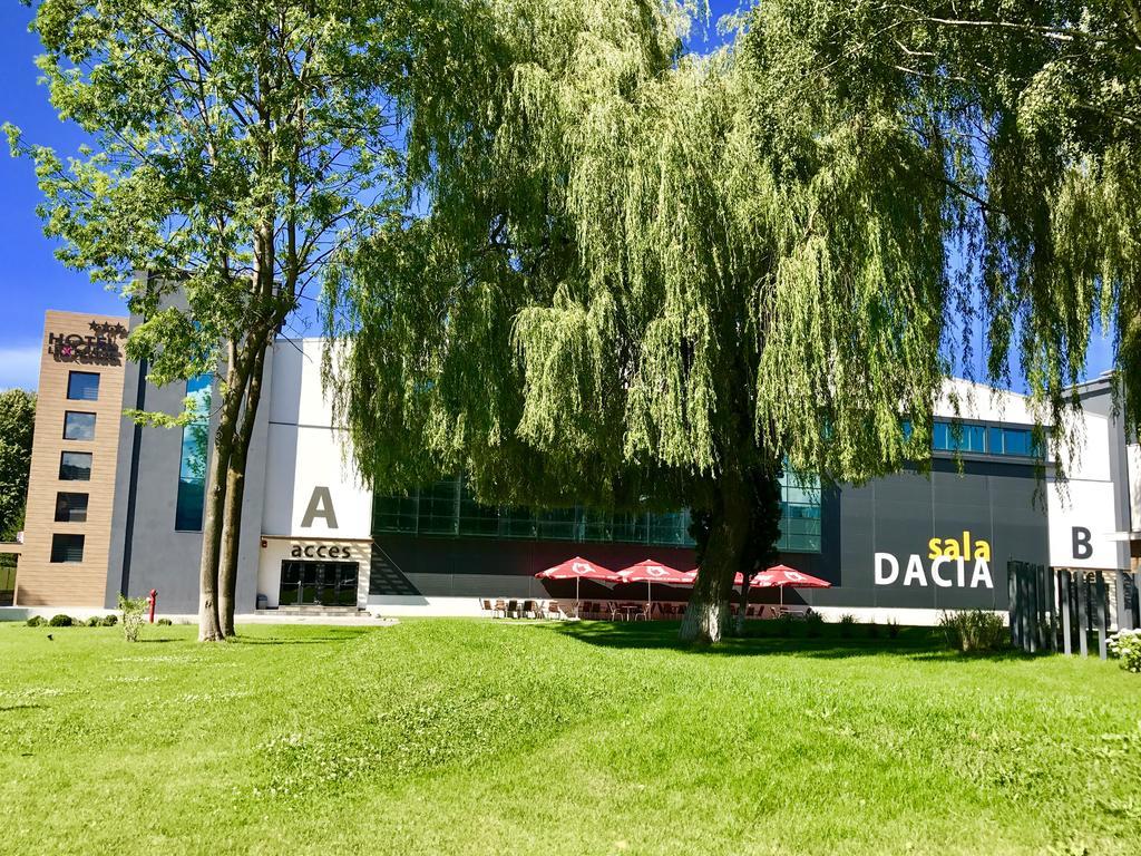 Hotel Lux Divina Braşov Esterno foto